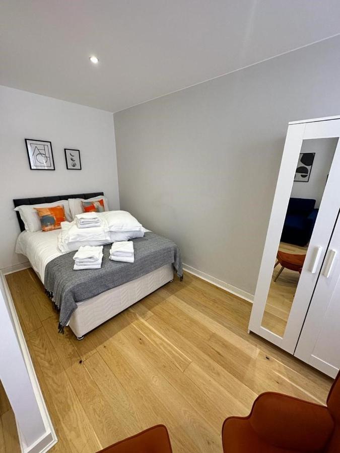 2A Soho Studios By Indigo Flats Sleeps 4 London Exterior photo